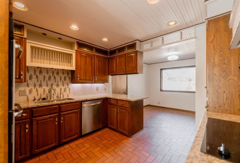 3 Bedrooms Bedrooms, 0 ,2 BathroomsBathrooms,Residential,Single Family,Ashbury,1,133988