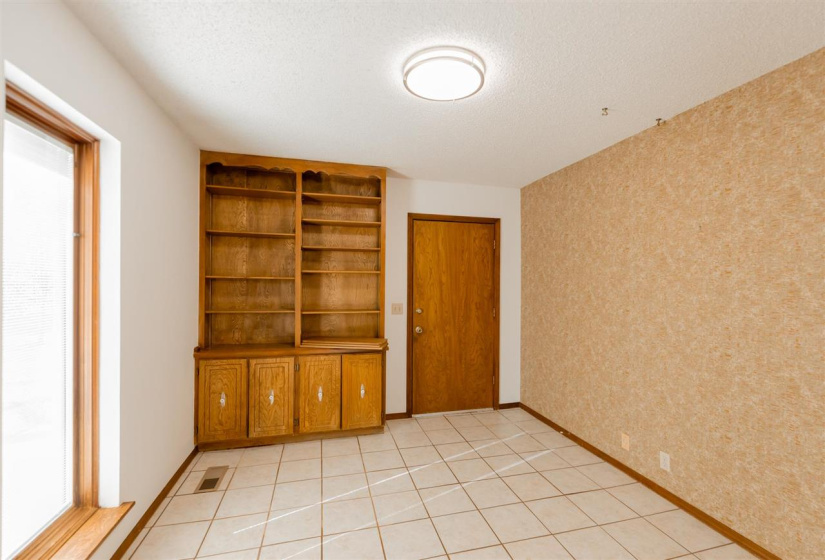 3 Bedrooms Bedrooms, 0 ,2 BathroomsBathrooms,Residential,Single Family,Ashbury,1,133988