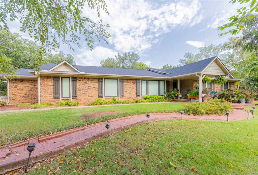 3 Bedrooms Bedrooms, 0 ,2 BathroomsBathrooms,Residential,Single Family,Ashbury,1,133988