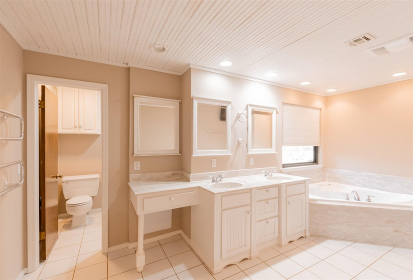 3 Bedrooms Bedrooms, 0 ,2 BathroomsBathrooms,Residential,Single Family,Ashbury,1,133988