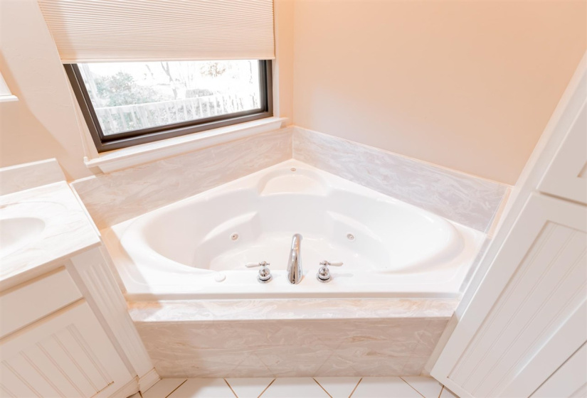 3 Bedrooms Bedrooms, 0 ,2 BathroomsBathrooms,Residential,Single Family,Ashbury,1,133988