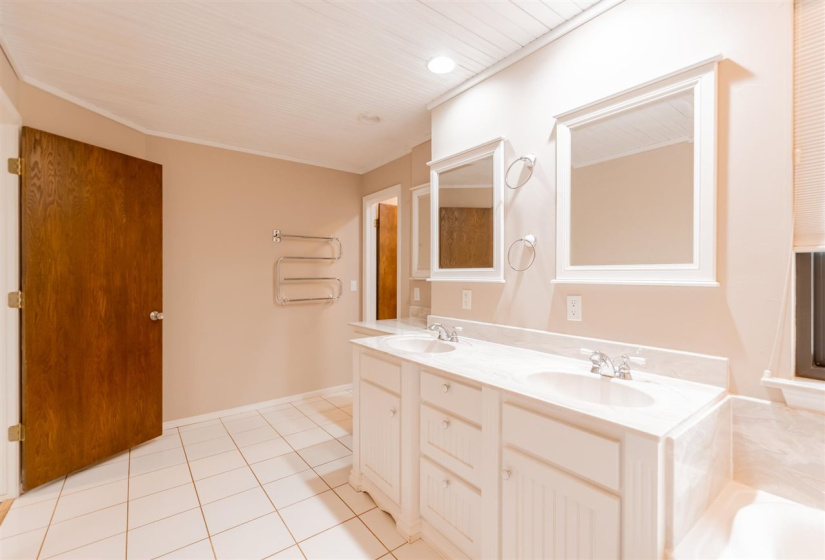 3 Bedrooms Bedrooms, 0 ,2 BathroomsBathrooms,Residential,Single Family,Ashbury,1,133988