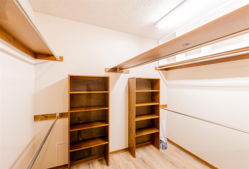 3 Bedrooms Bedrooms, 0 ,2 BathroomsBathrooms,Residential,Single Family,Ashbury,1,133988