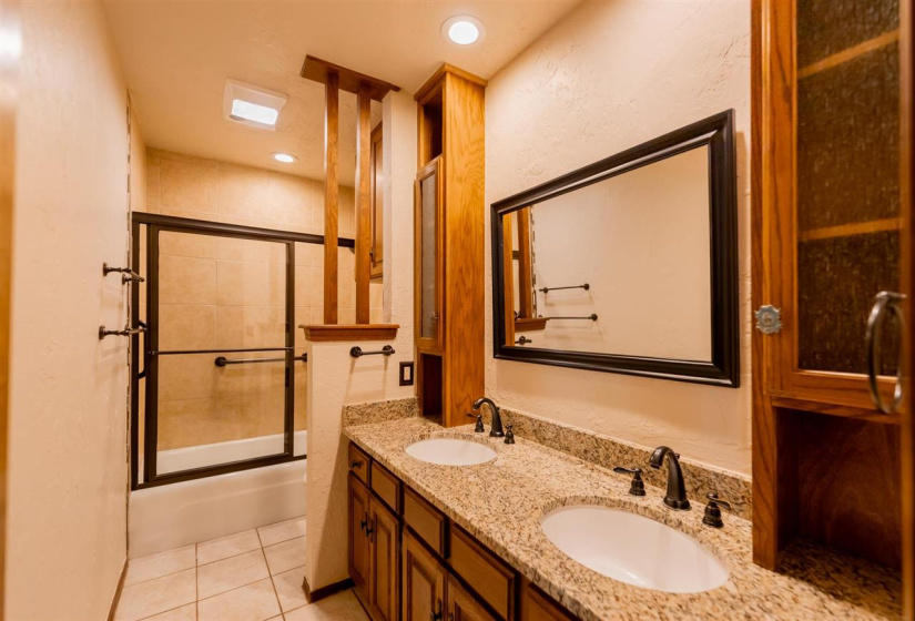 3 Bedrooms Bedrooms, 0 ,2 BathroomsBathrooms,Residential,Single Family,Ashbury,1,133988