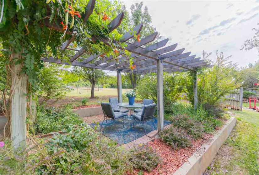 3 Bedrooms Bedrooms, 0 ,2 BathroomsBathrooms,Residential,Single Family,Ashbury,1,133988