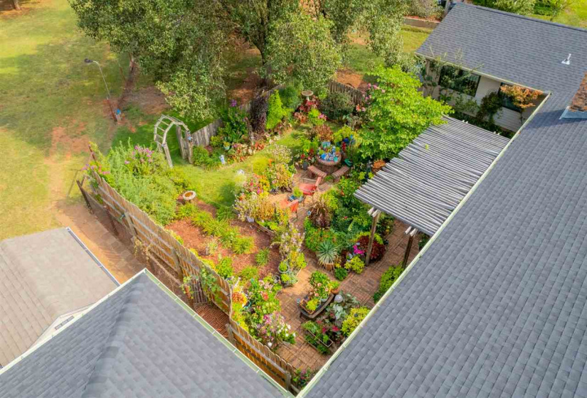 3 Bedrooms Bedrooms, 0 ,2 BathroomsBathrooms,Residential,Single Family,Ashbury,1,133988