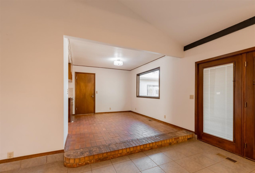 3 Bedrooms Bedrooms, 0 ,2 BathroomsBathrooms,Residential,Single Family,Ashbury,1,133988