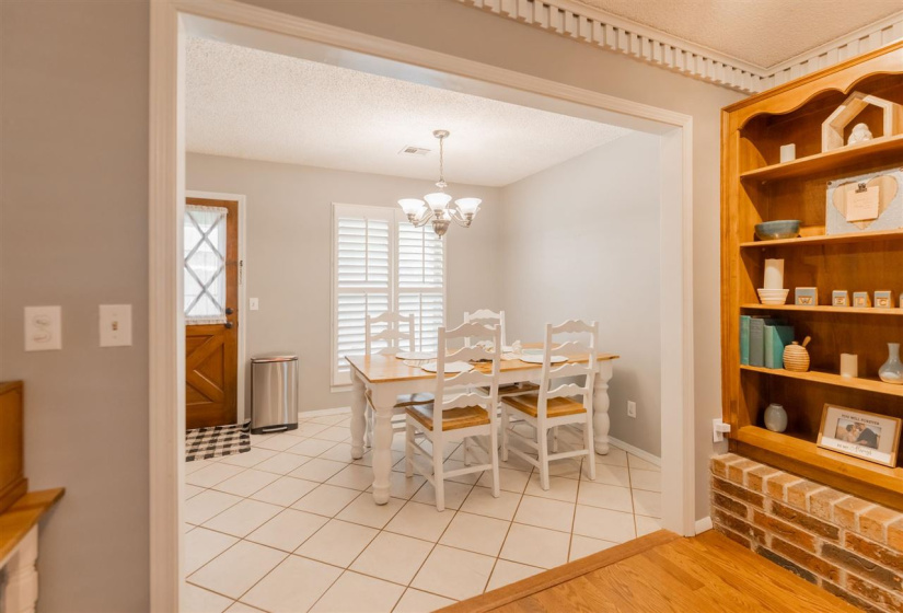 3 Bedrooms Bedrooms, 0 ,2 BathroomsBathrooms,Residential,Single Family,Sunnybrook,1,133990