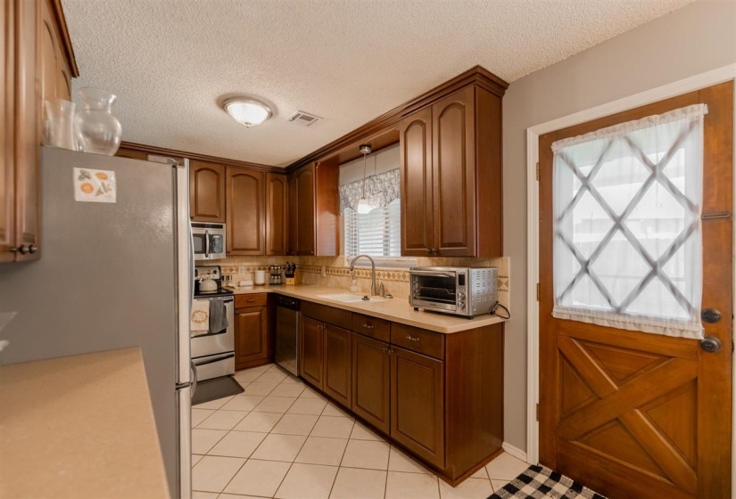 3 Bedrooms Bedrooms, 0 ,2 BathroomsBathrooms,Residential,Single Family,Sunnybrook,1,133990