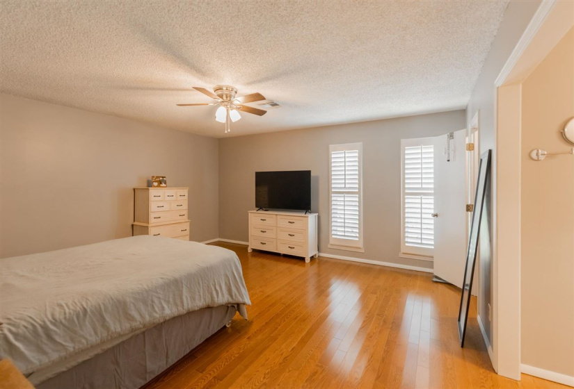 3 Bedrooms Bedrooms, 0 ,2 BathroomsBathrooms,Residential,Single Family,Sunnybrook,1,133990