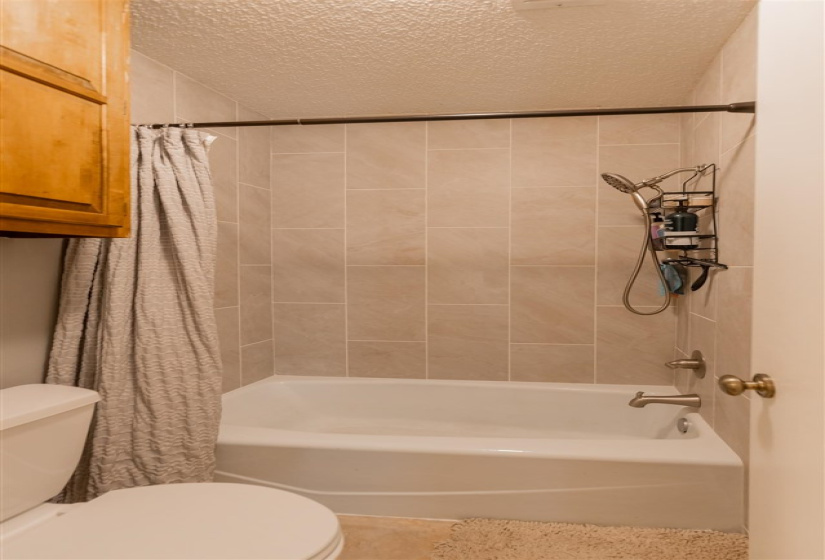 3 Bedrooms Bedrooms, 0 ,2 BathroomsBathrooms,Residential,Single Family,Sunnybrook,1,133990