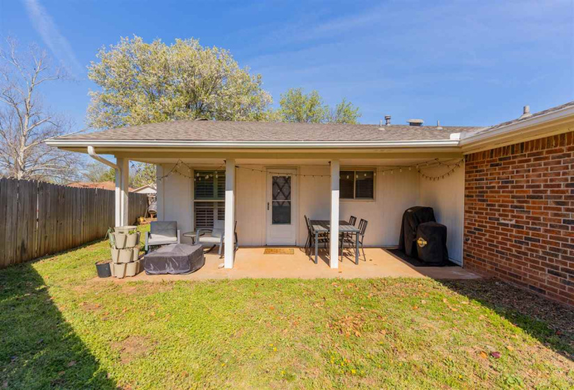 3 Bedrooms Bedrooms, 0 ,2 BathroomsBathrooms,Residential,Single Family,Sunnybrook,1,133990