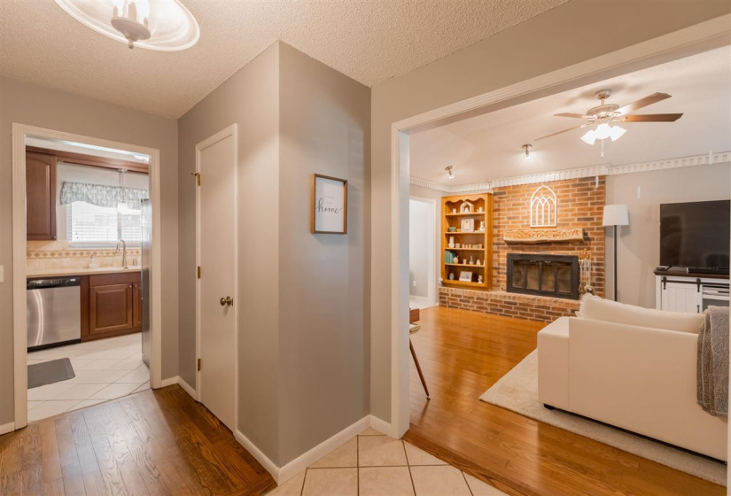 3 Bedrooms Bedrooms, 0 ,2 BathroomsBathrooms,Residential,Single Family,Sunnybrook,1,133990