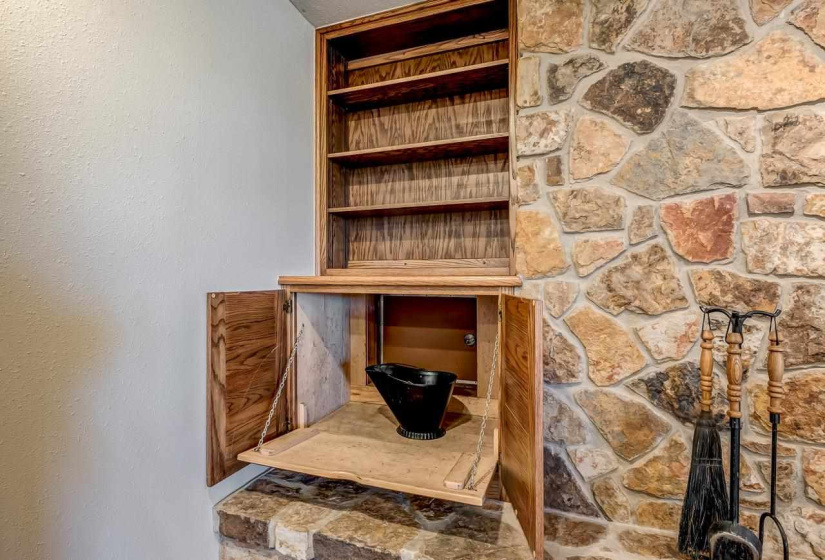 4 Bedrooms Bedrooms, 0 ,2 BathroomsBathrooms,Residential,Single Family,8th,1,133992