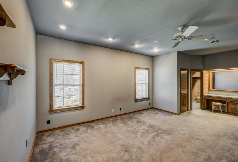 4 Bedrooms Bedrooms, 0 ,2 BathroomsBathrooms,Residential,Single Family,8th,1,133992