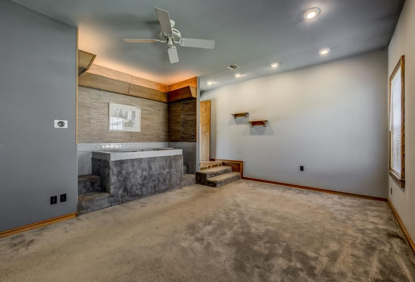 4 Bedrooms Bedrooms, 0 ,2 BathroomsBathrooms,Residential,Single Family,8th,1,133992