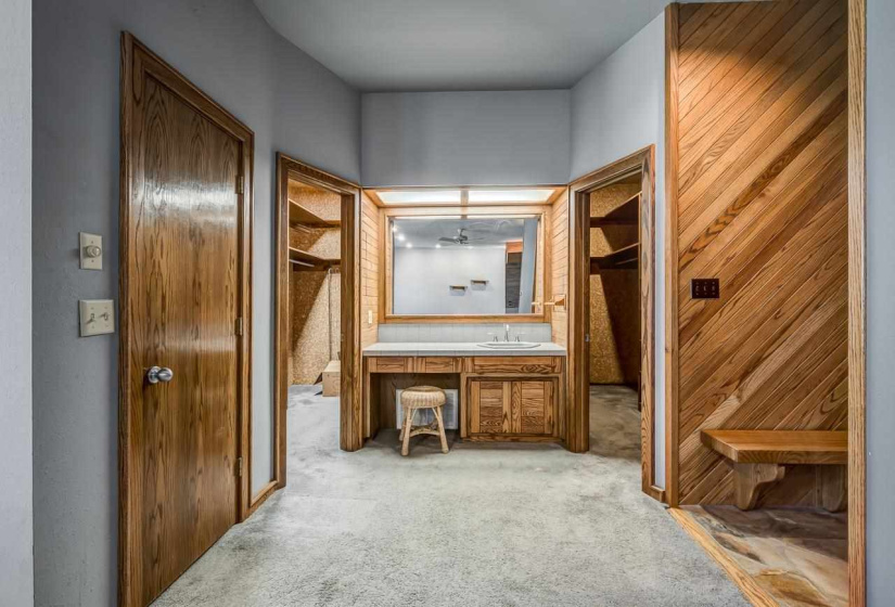 4 Bedrooms Bedrooms, 0 ,2 BathroomsBathrooms,Residential,Single Family,8th,1,133992