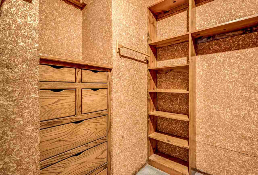 4 Bedrooms Bedrooms, 0 ,2 BathroomsBathrooms,Residential,Single Family,8th,1,133992