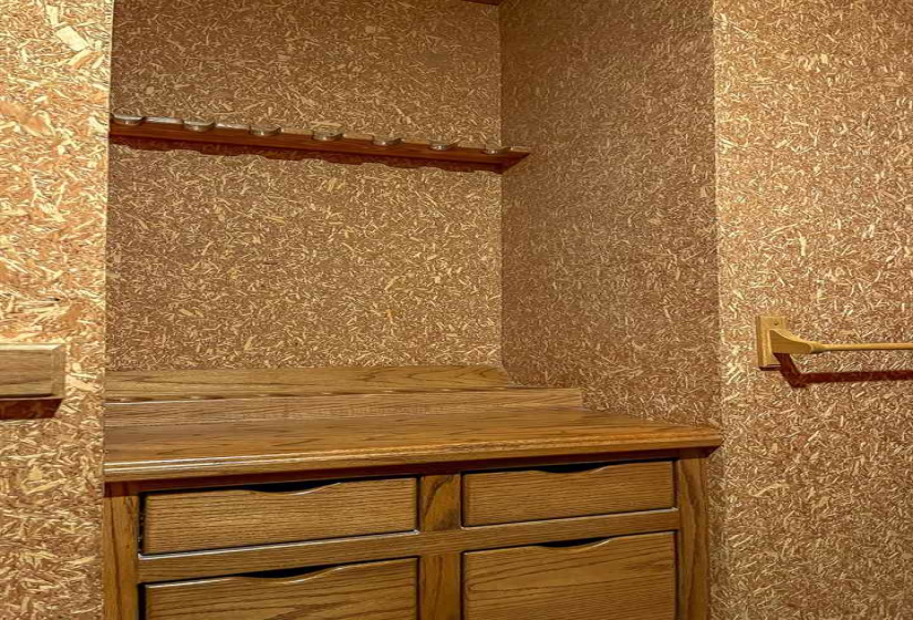 4 Bedrooms Bedrooms, 0 ,2 BathroomsBathrooms,Residential,Single Family,8th,1,133992