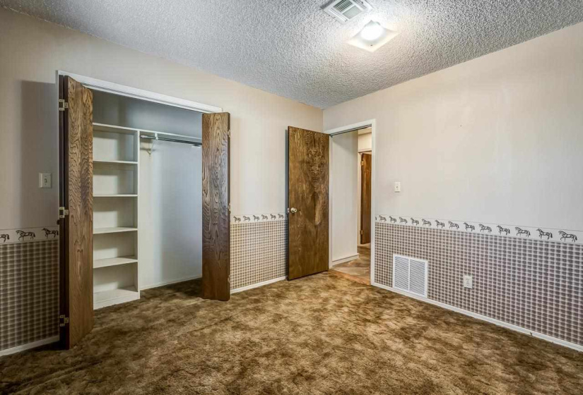 4 Bedrooms Bedrooms, 0 ,2 BathroomsBathrooms,Residential,Single Family,8th,1,133992