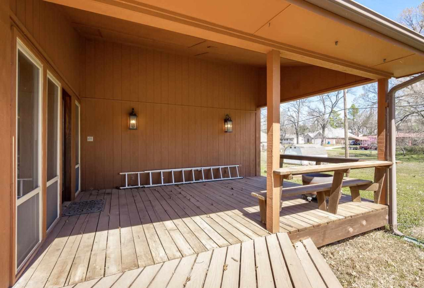 4 Bedrooms Bedrooms, 0 ,2 BathroomsBathrooms,Residential,Single Family,8th,1,133992