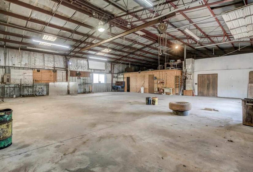 0 ,Commercial/industrial,Commercial,5th,1,133997