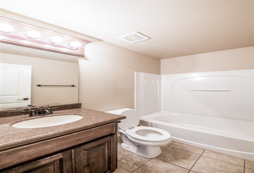 3 Bedrooms Bedrooms, 0 ,2 BathroomsBathrooms,Residential,Single Family,Chandler,1,133994