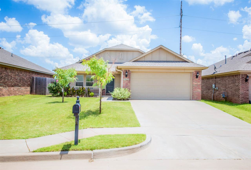 3 Bedrooms Bedrooms, 0 ,2 BathroomsBathrooms,Residential,Single Family,Chandler,1,133994