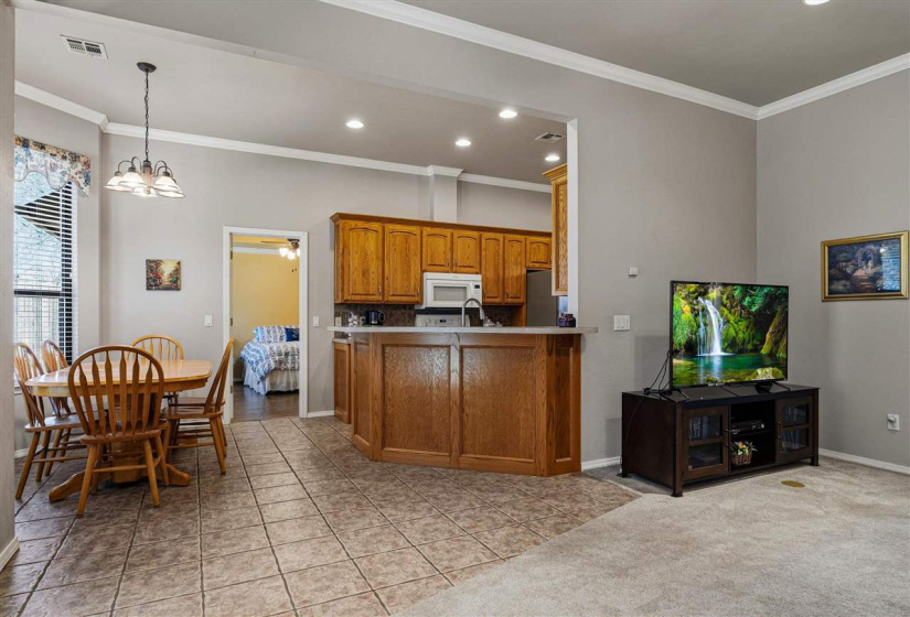 4 Bedrooms Bedrooms, 0 ,2 BathroomsBathrooms,Residential,Single Family,33rd,1.5,133998