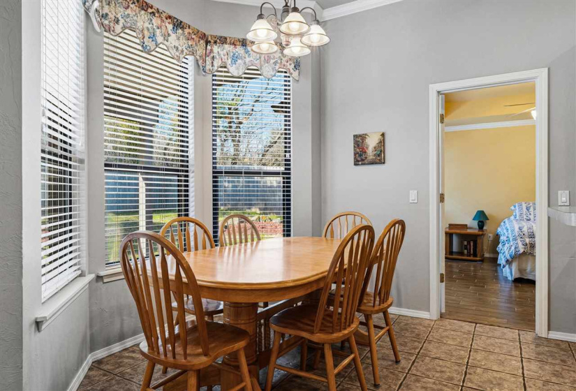 4 Bedrooms Bedrooms, 0 ,2 BathroomsBathrooms,Residential,Single Family,33rd,1.5,133998