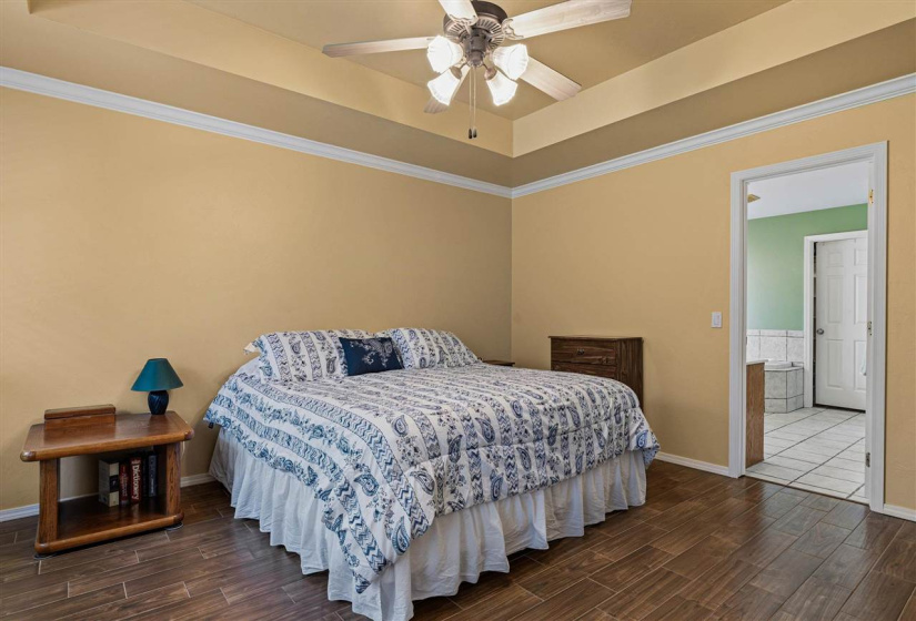 4 Bedrooms Bedrooms, 0 ,2 BathroomsBathrooms,Residential,Single Family,33rd,1.5,133998