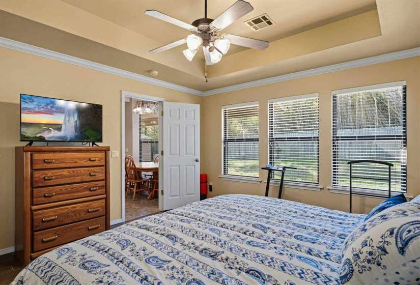 4 Bedrooms Bedrooms, 0 ,2 BathroomsBathrooms,Residential,Single Family,33rd,1.5,133998