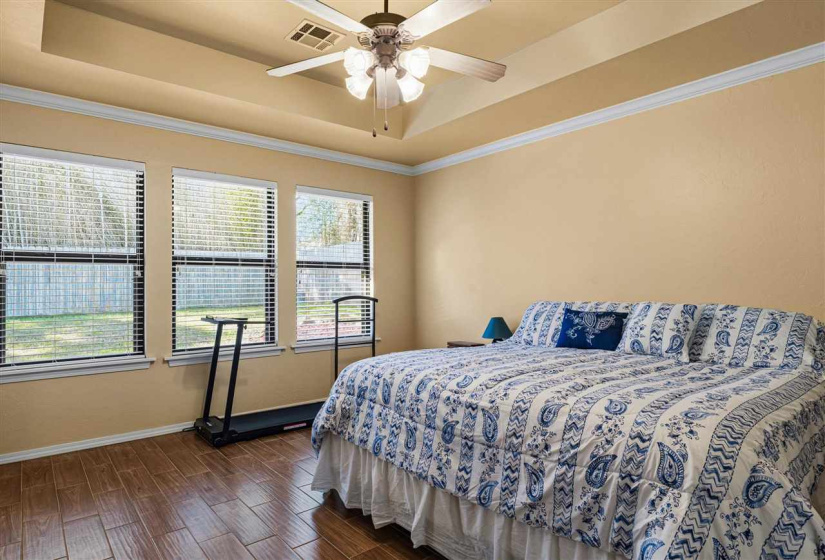 4 Bedrooms Bedrooms, 0 ,2 BathroomsBathrooms,Residential,Single Family,33rd,1.5,133998