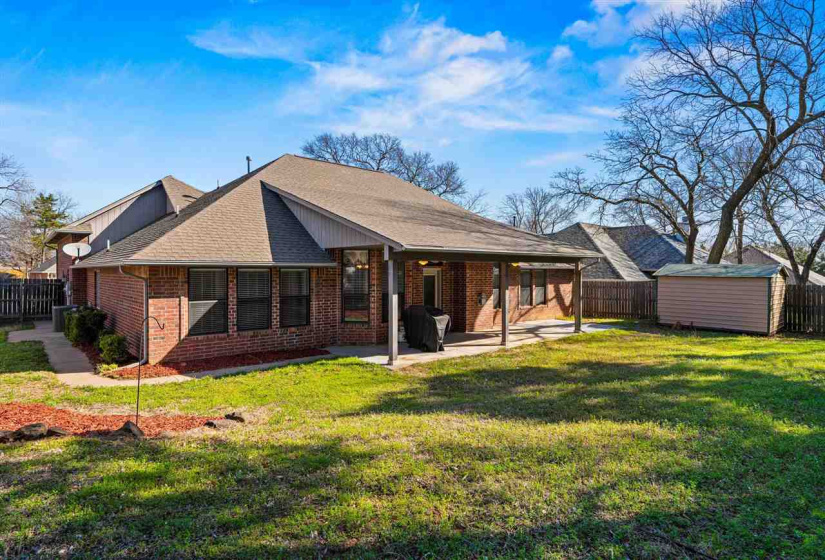 4 Bedrooms Bedrooms, 0 ,2 BathroomsBathrooms,Residential,Single Family,33rd,1.5,133998