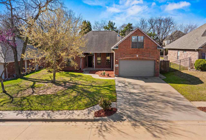 4 Bedrooms Bedrooms, 0 ,2 BathroomsBathrooms,Residential,Single Family,33rd,1.5,133998