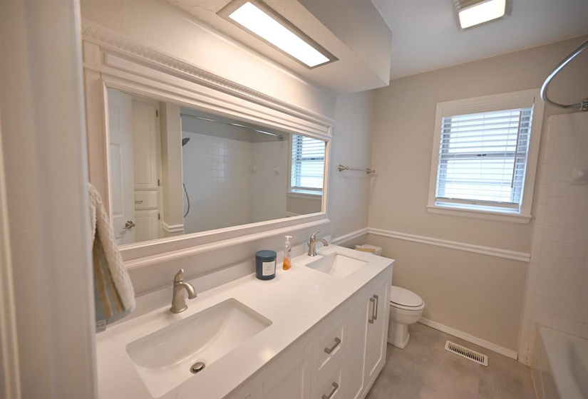 3 Bedrooms Bedrooms, 0 ,2 BathroomsBathrooms,Residential,Single Family,Westbrook,1,133870