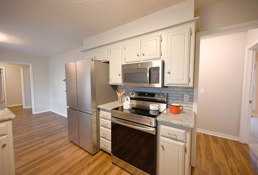 3 Bedrooms Bedrooms, 0 ,2 BathroomsBathrooms,Residential,Single Family,Westbrook,1,133870