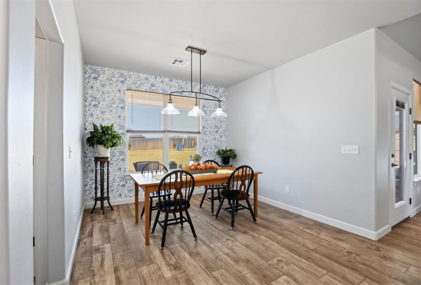 4 Bedrooms Bedrooms, 0 ,2 BathroomsBathrooms,Residential,Single Family,Haydans Brk,1,133818