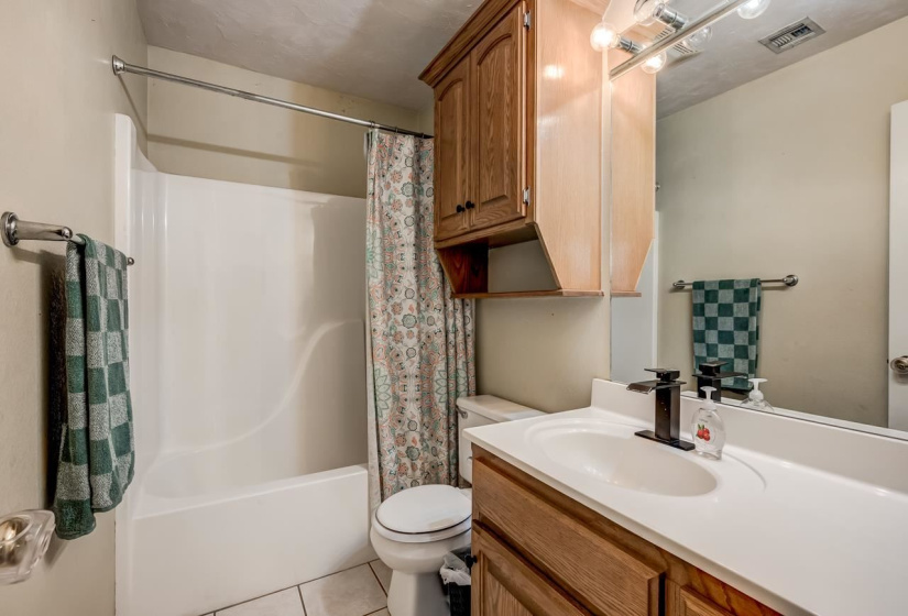 3 Bedrooms Bedrooms, 0 ,2 BathroomsBathrooms,Residential,Single Family,Greystone,1,133890