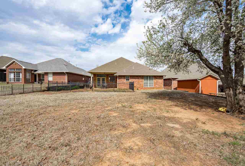 3 Bedrooms Bedrooms, 0 ,2 BathroomsBathrooms,Residential,Single Family,Greystone,1,133890