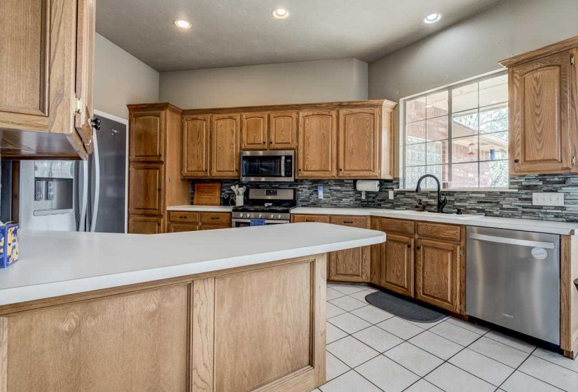 3 Bedrooms Bedrooms, 0 ,2 BathroomsBathrooms,Residential,Single Family,Greystone,1,133890