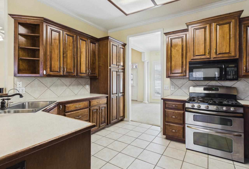 4 Bedrooms Bedrooms, 0 ,2 BathroomsBathrooms,Residential,Single Family,Pecan Hill,1,134021