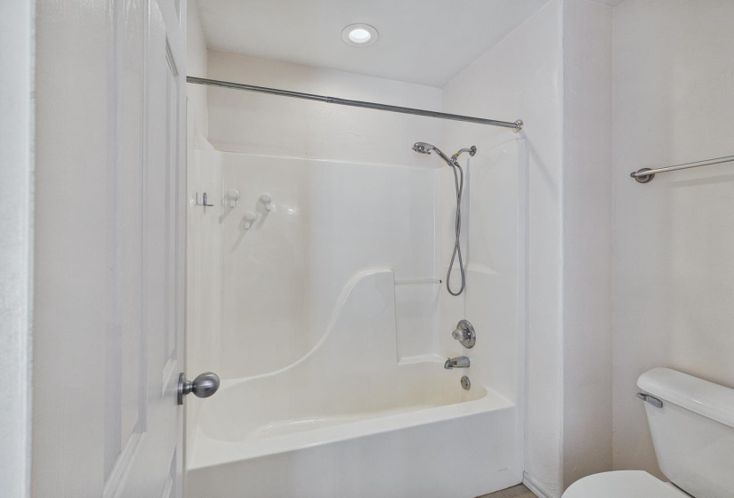 4 Bedrooms Bedrooms, 0 ,2 BathroomsBathrooms,Residential,Single Family,Pecan Hill,1,134021