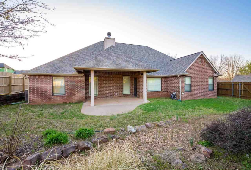 4 Bedrooms Bedrooms, 0 ,2 BathroomsBathrooms,Residential,Single Family,Pecan Hill,1,134021