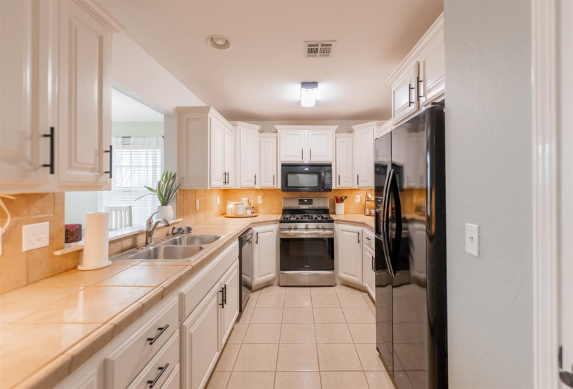 3 Bedrooms Bedrooms, 0 ,2 BathroomsBathrooms,Residential,Single Family,Macy,1,134023