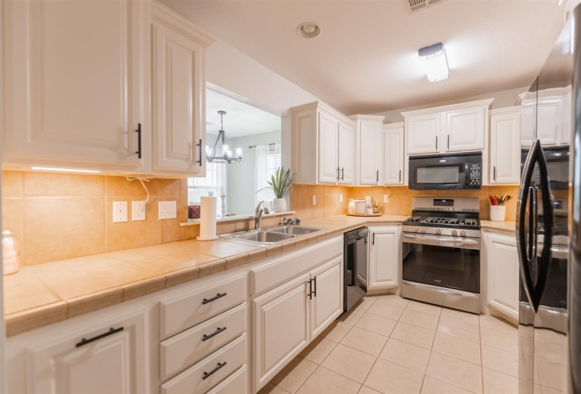 3 Bedrooms Bedrooms, 0 ,2 BathroomsBathrooms,Residential,Single Family,Macy,1,134023