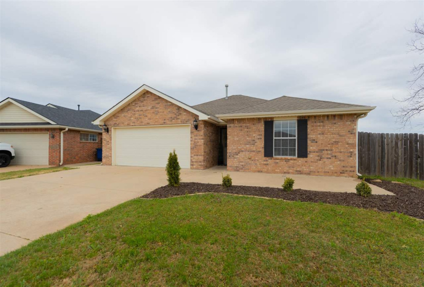 3 Bedrooms Bedrooms, 0 ,2 BathroomsBathrooms,Residential,Single Family,Macy,1,134023