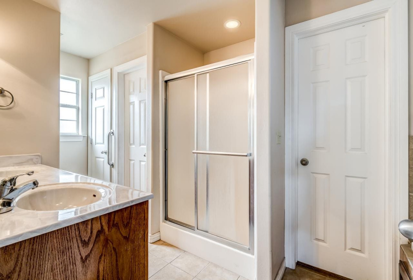 3 Bedrooms Bedrooms, 0 ,2 BathroomsBathrooms,Residential,Single Family,Kyle Court,1,134029