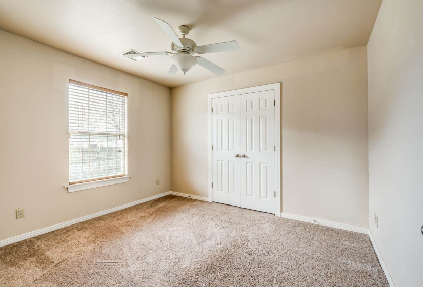 3 Bedrooms Bedrooms, 0 ,2 BathroomsBathrooms,Residential,Single Family,Kyle Court,1,134029