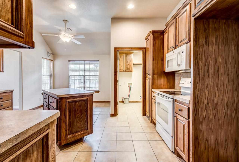 3 Bedrooms Bedrooms, 0 ,2 BathroomsBathrooms,Residential,Single Family,Kyle Court,1,134029